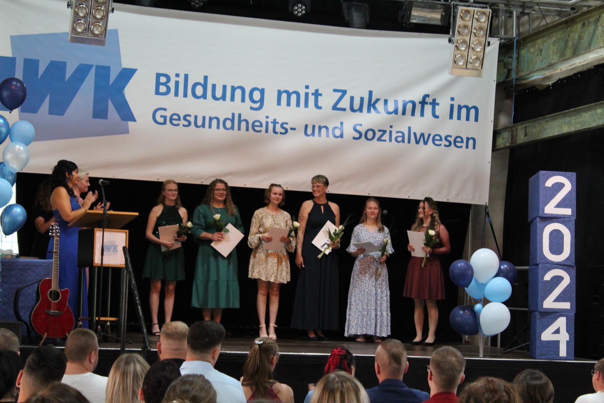 Übergabe der Zeugnisse für 92 Absolvent*innen des IWK Aschersleben